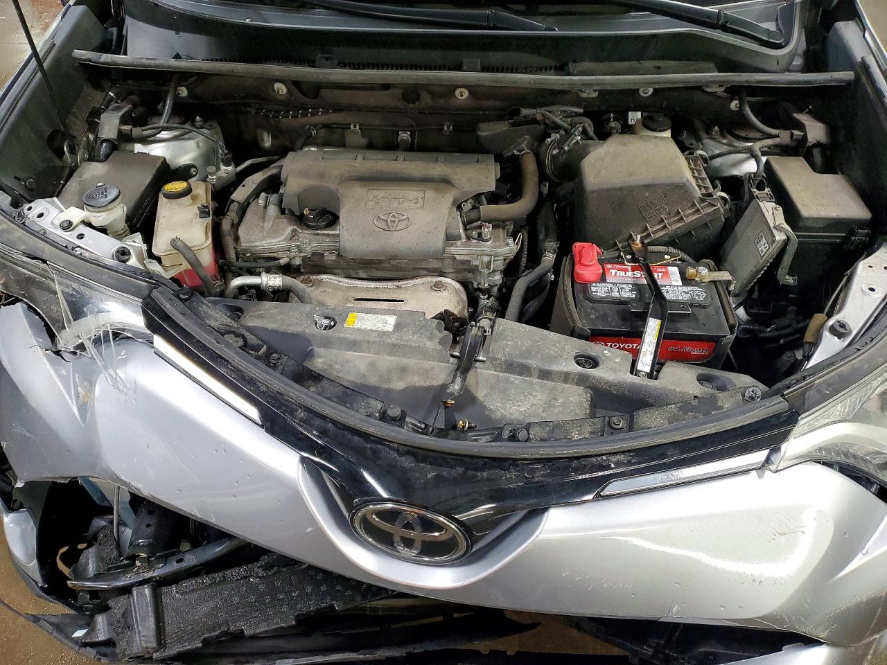 2017 TOYOTA RAV4 XLE photo 11