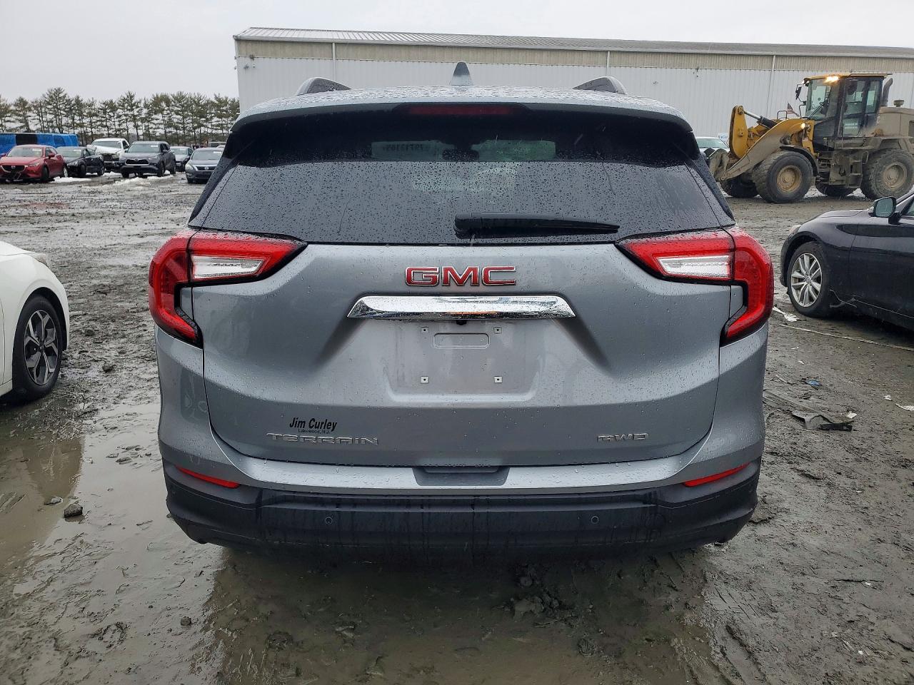 2024 GMC TERRAIN SLE photo 16