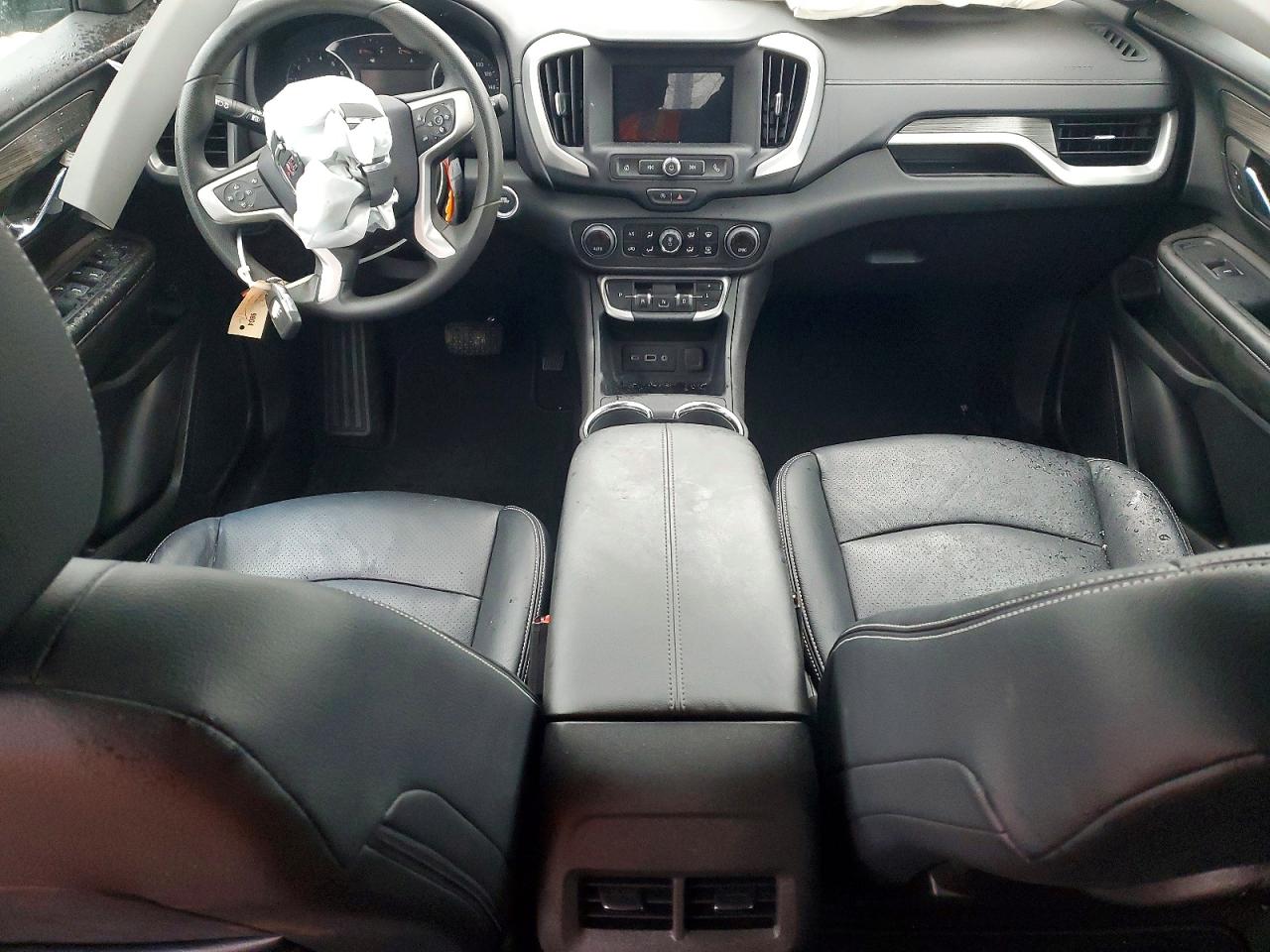2024 GMC TERRAIN SLE photo 22