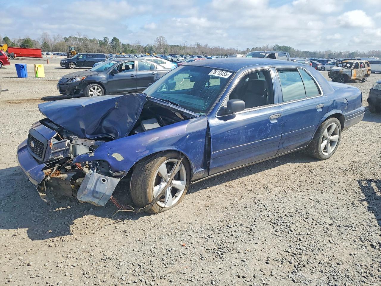 2004 FORD CROWN VICTORIA