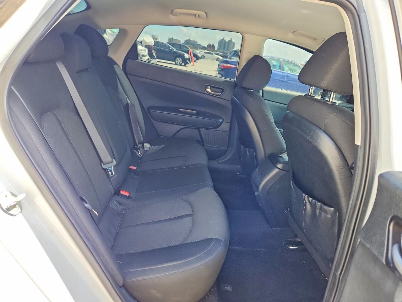 2017 KIA OPTIMA LX photo 28