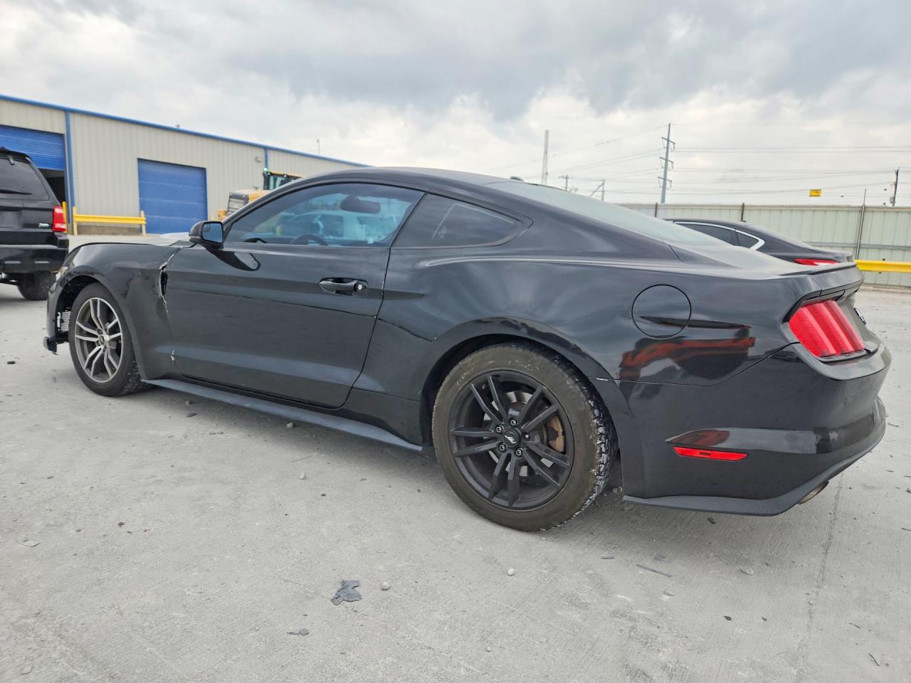 2016 FORD MUSTANG photo 4