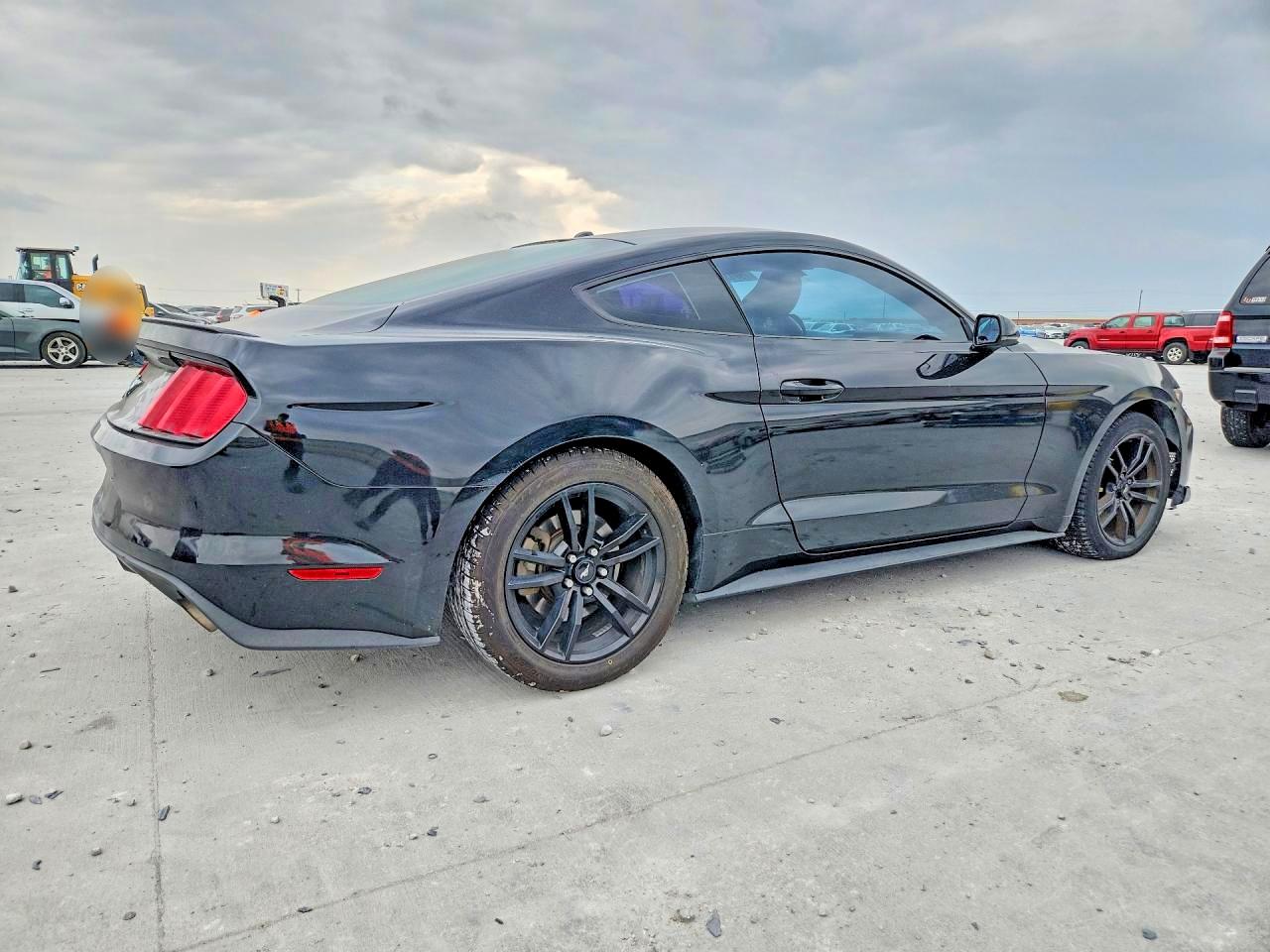 2016 FORD MUSTANG photo 7