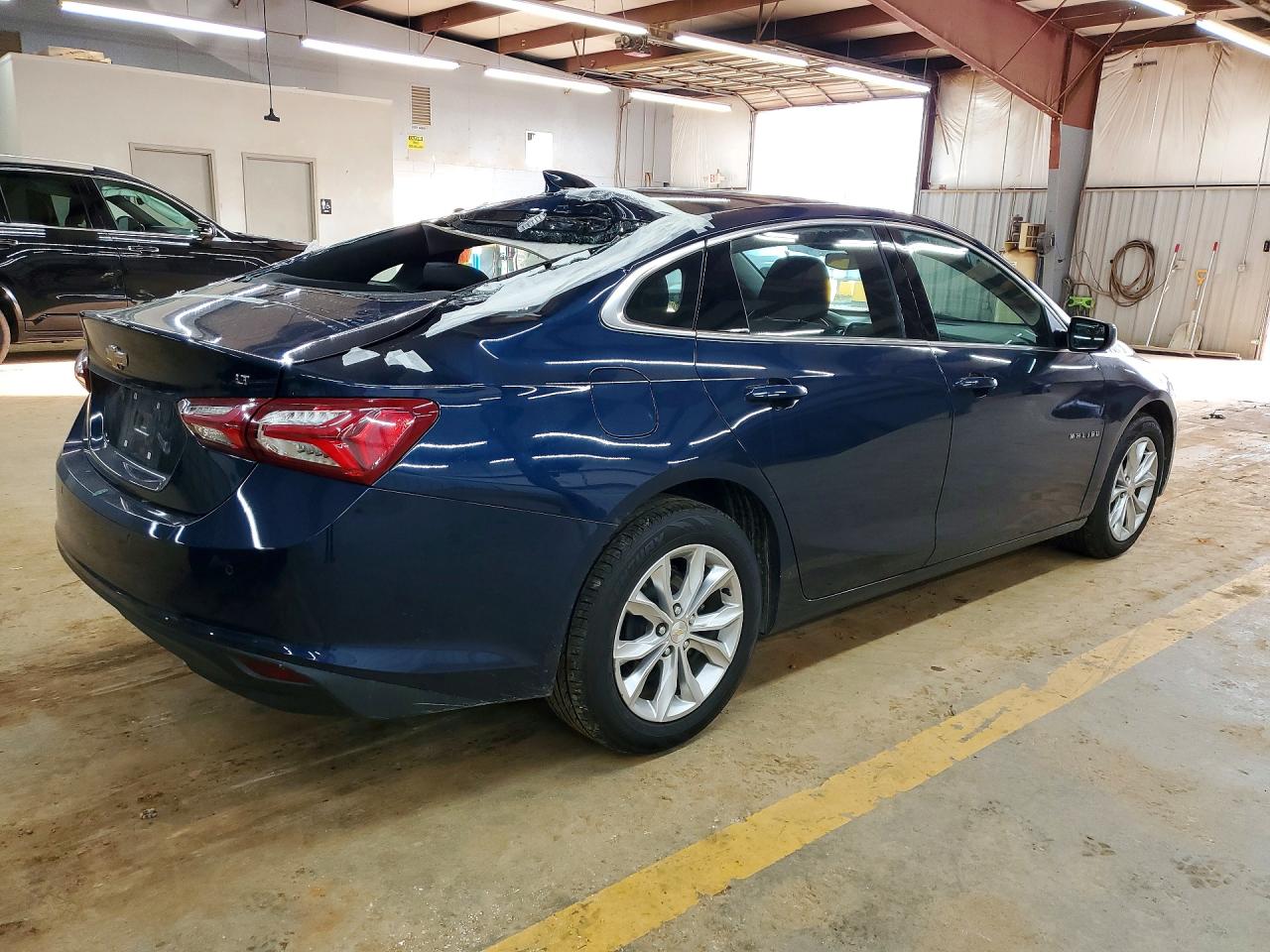 2020 CHEVROLET MALIBU LT photo 5