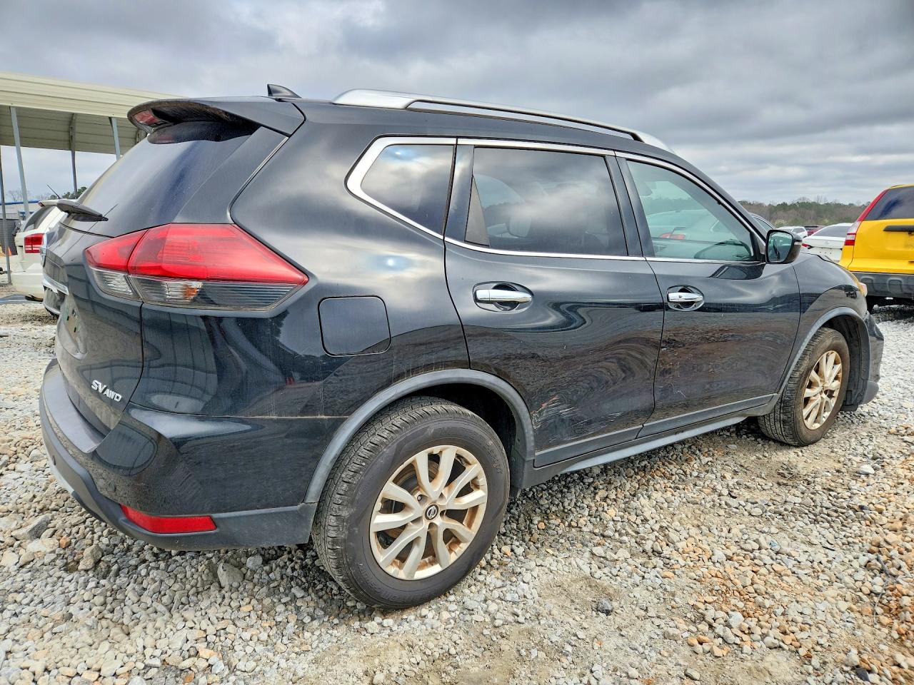 2020 NISSAN ROGUE SV photo 5