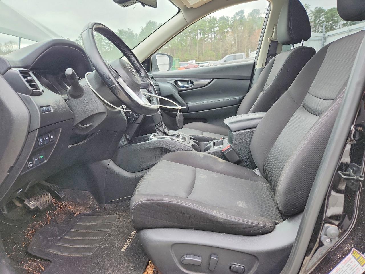 2020 NISSAN ROGUE SV photo 13