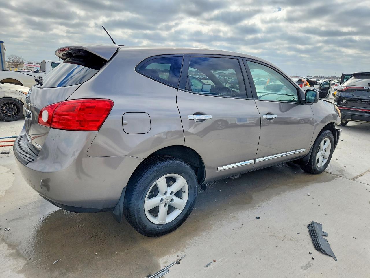 2013 NISSAN ROGUE S photo 7