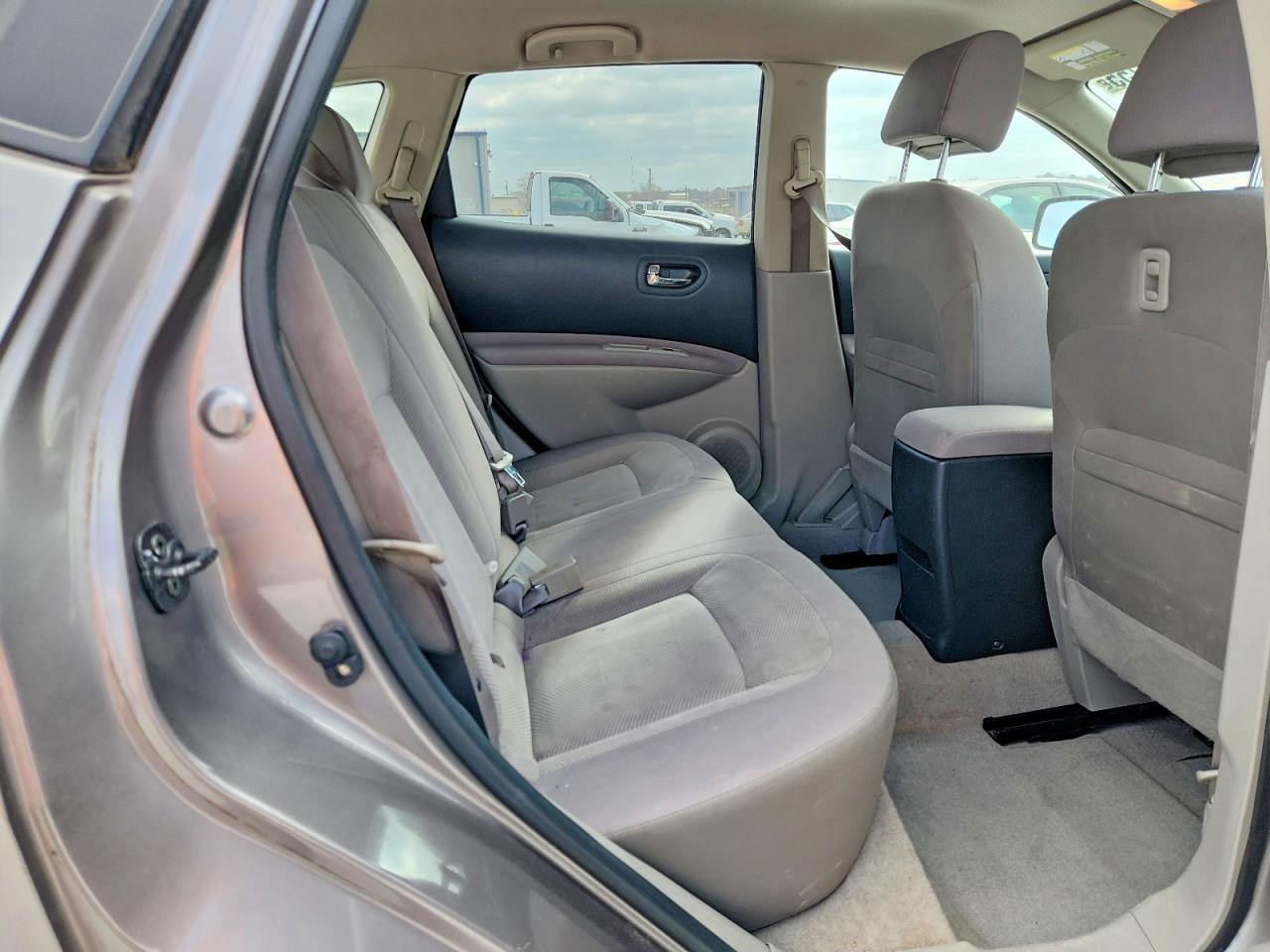 2013 NISSAN ROGUE S photo 31