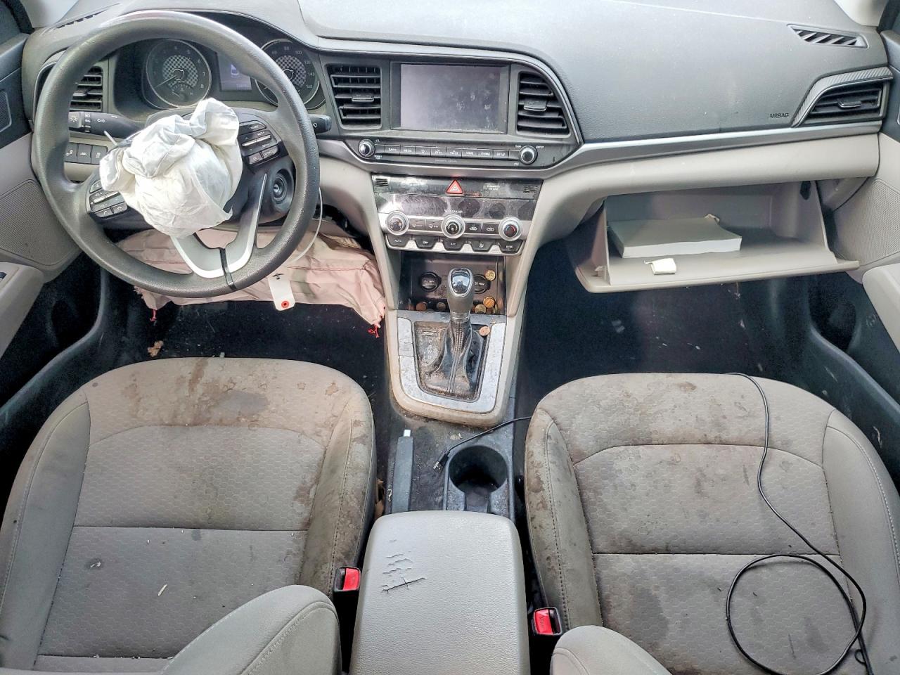 2020 HYUNDAI ELANTRA SEL photo 15