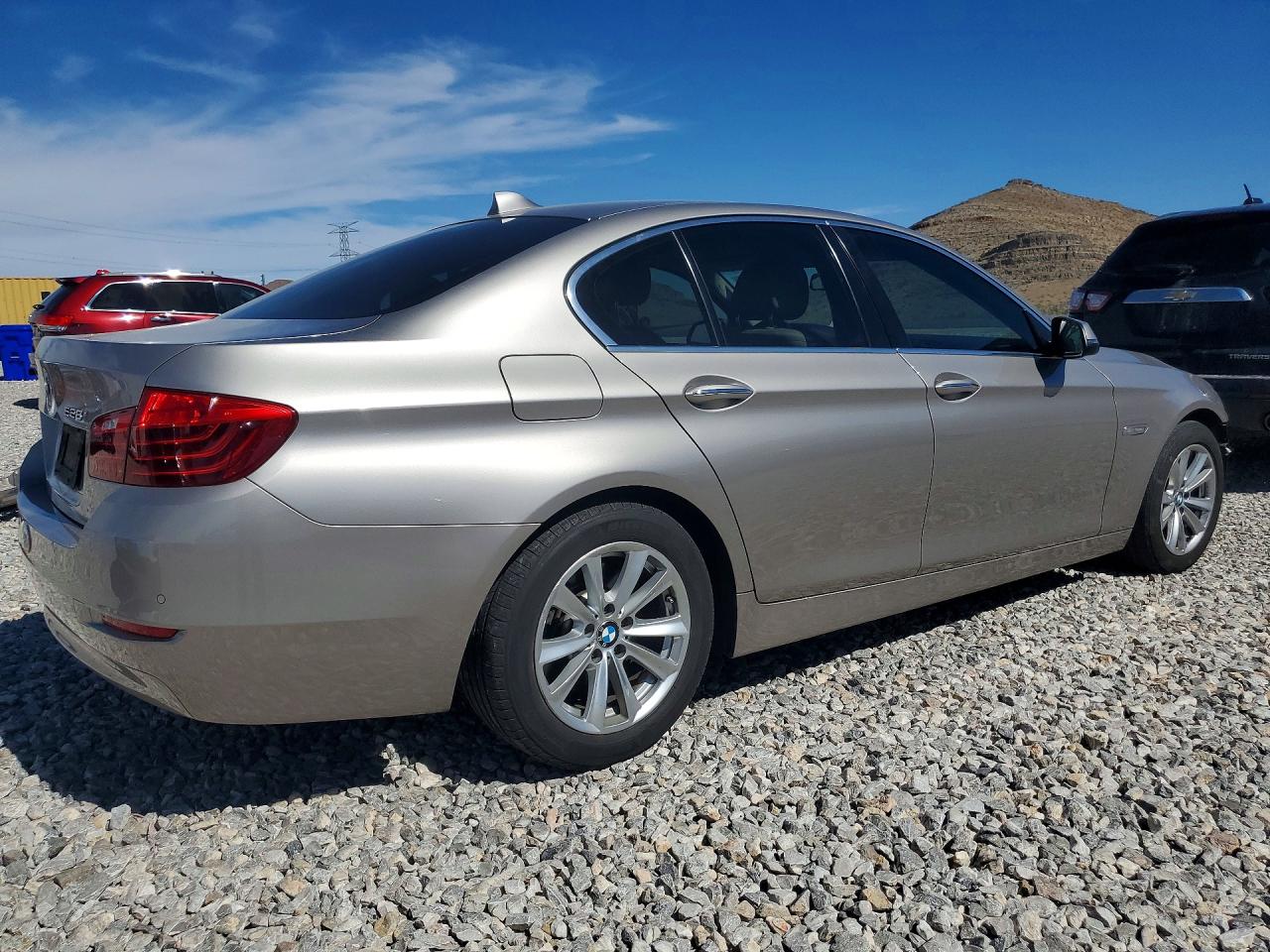 2016 BMW 528 I photo 3