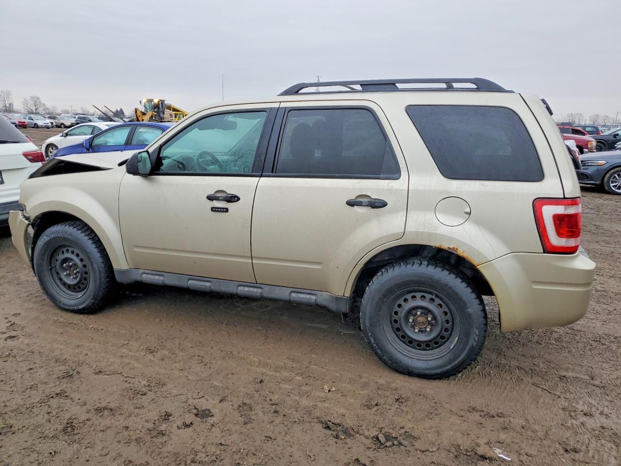 2012 FORD ESCAPE XLT photo 2