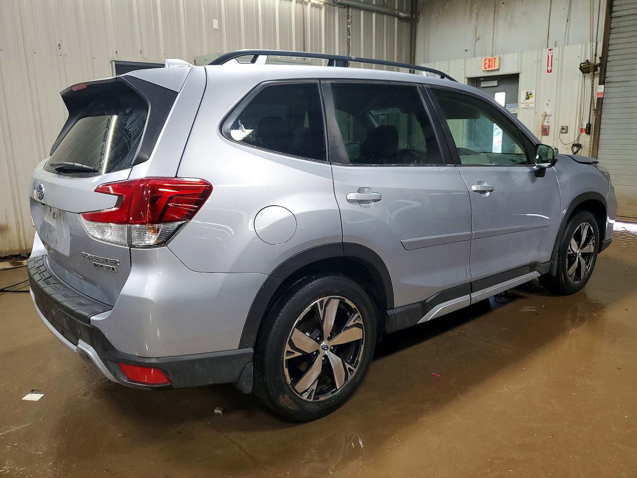 2021 SUBARU FORESTER TOURING photo 3