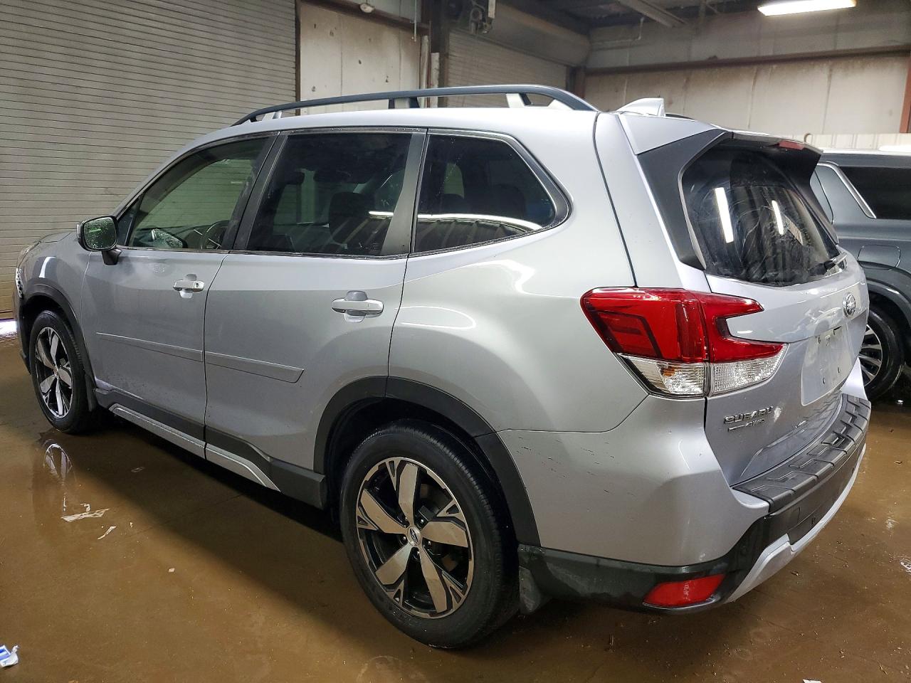 2021 SUBARU FORESTER TOURING photo 2