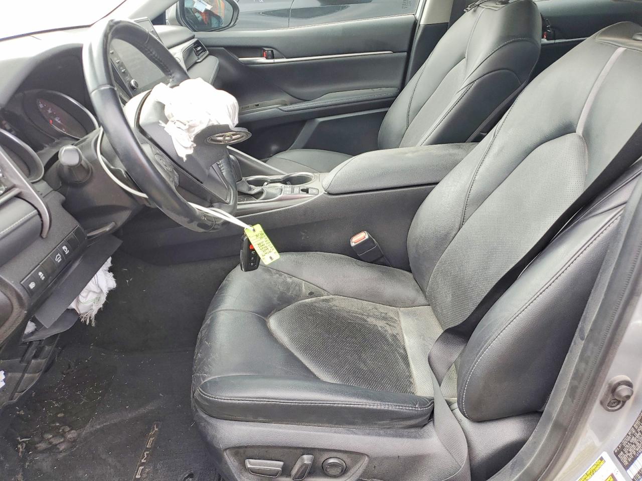 2023 TOYOTA CAMRY XSE photo 13