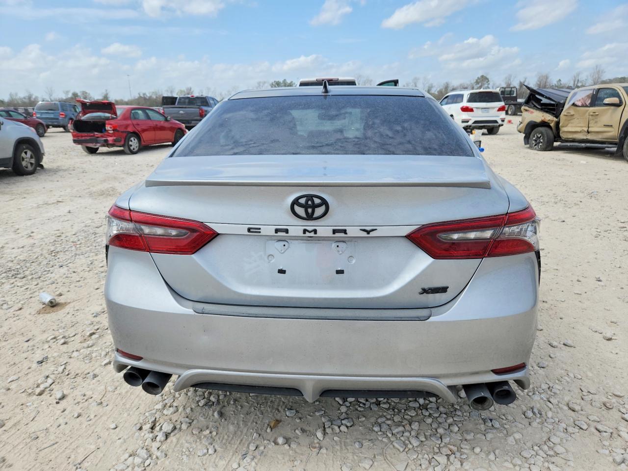 2023 TOYOTA CAMRY XSE photo 11