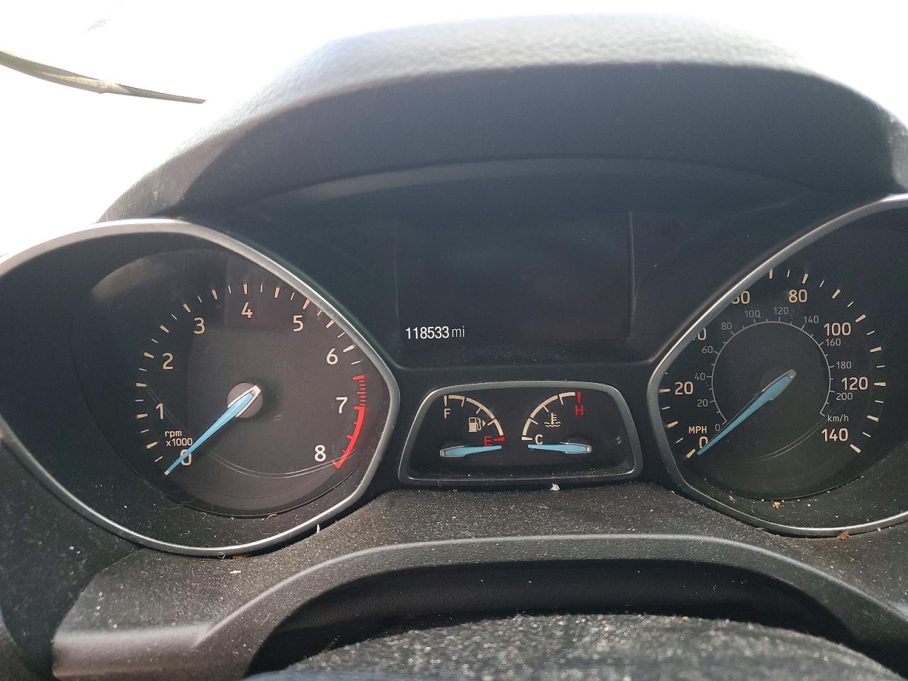 2017 FORD ESCAPE SE photo 25