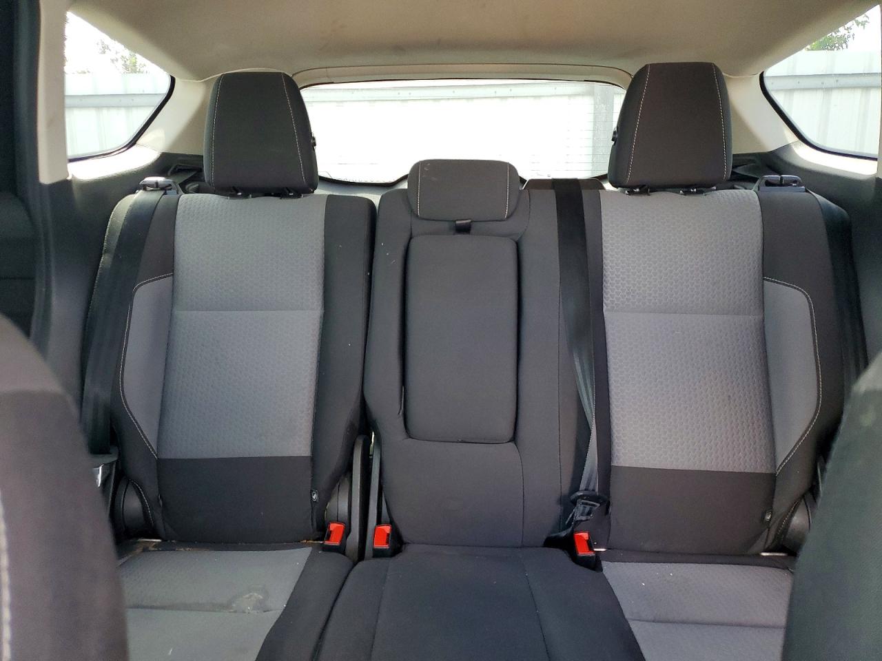 2017 FORD ESCAPE SE photo 28