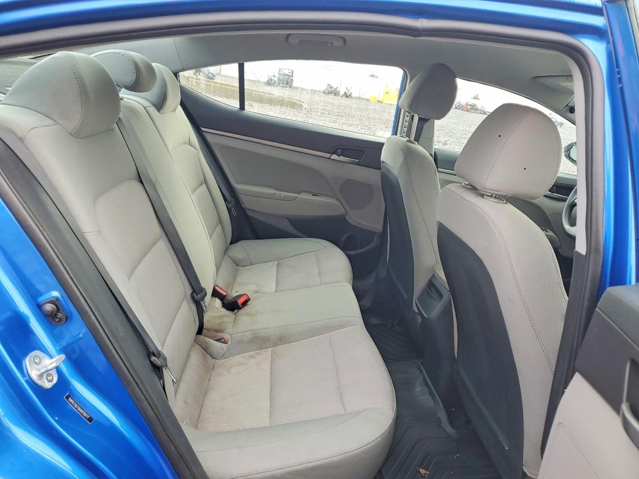 2017 HYUNDAI ELANTRA SE photo 28
