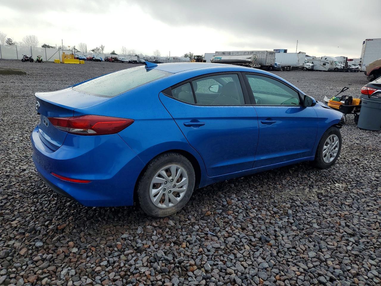 2017 HYUNDAI ELANTRA SE photo 7
