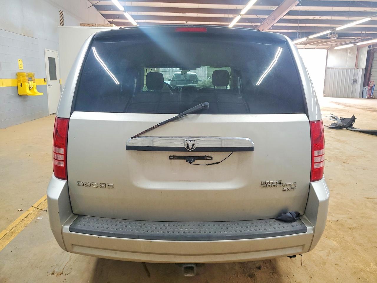 2010 DODGE GRAND CARAVAN SXT photo 11
