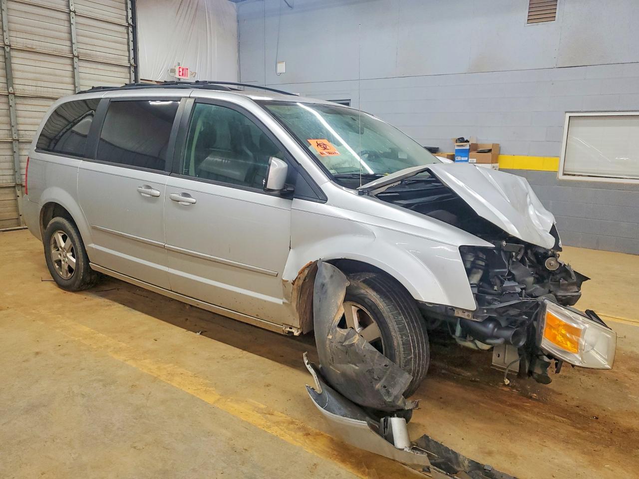 2010 DODGE GRAND CARAVAN SXT photo 7