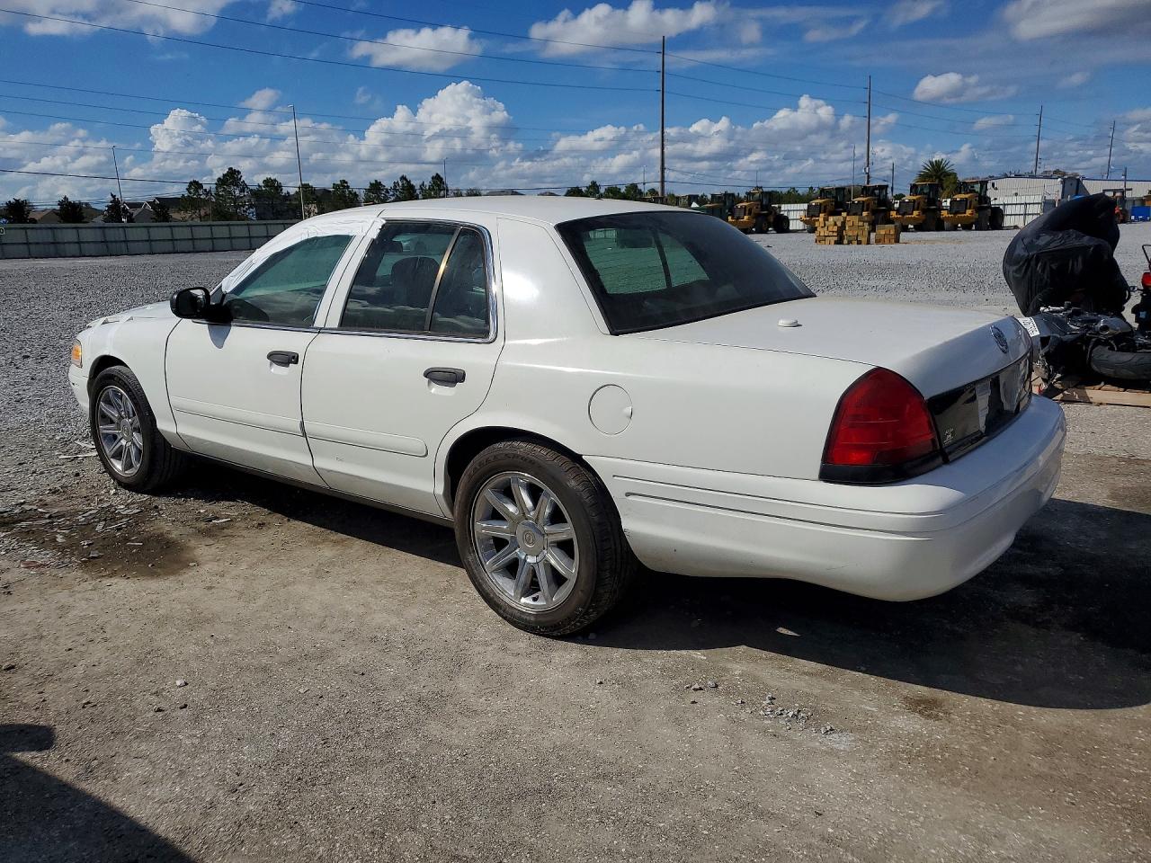 2008 FORD CROWN VICTORIA POLICE INTERCEPTOR photo 2