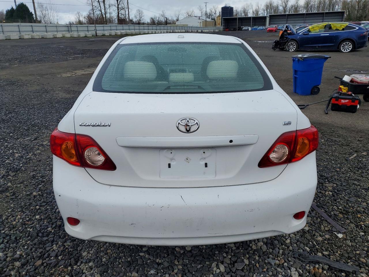 2009 TOYOTA COROLLA photo 6