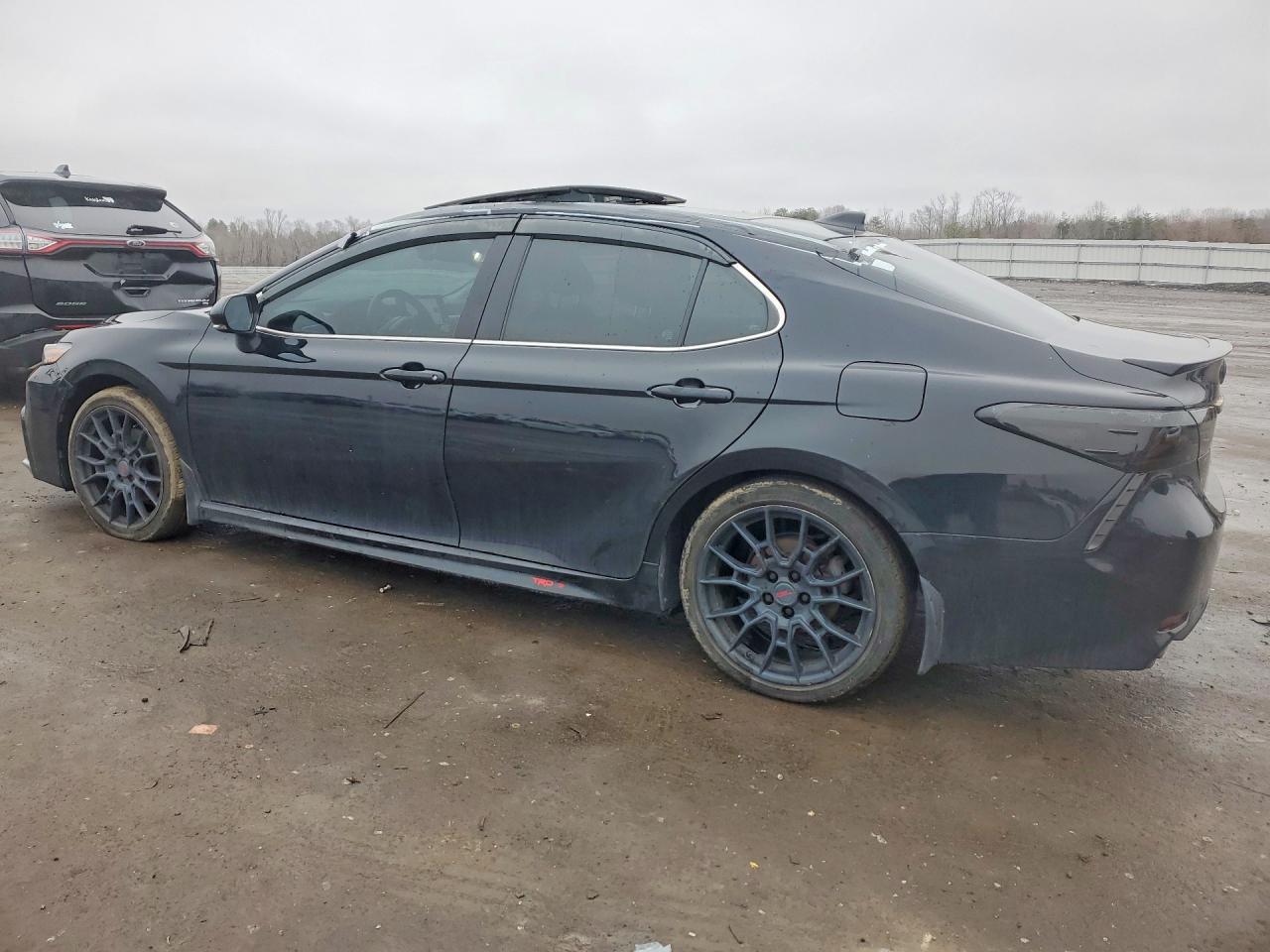 2021 TOYOTA CAMRY XSE photo 2