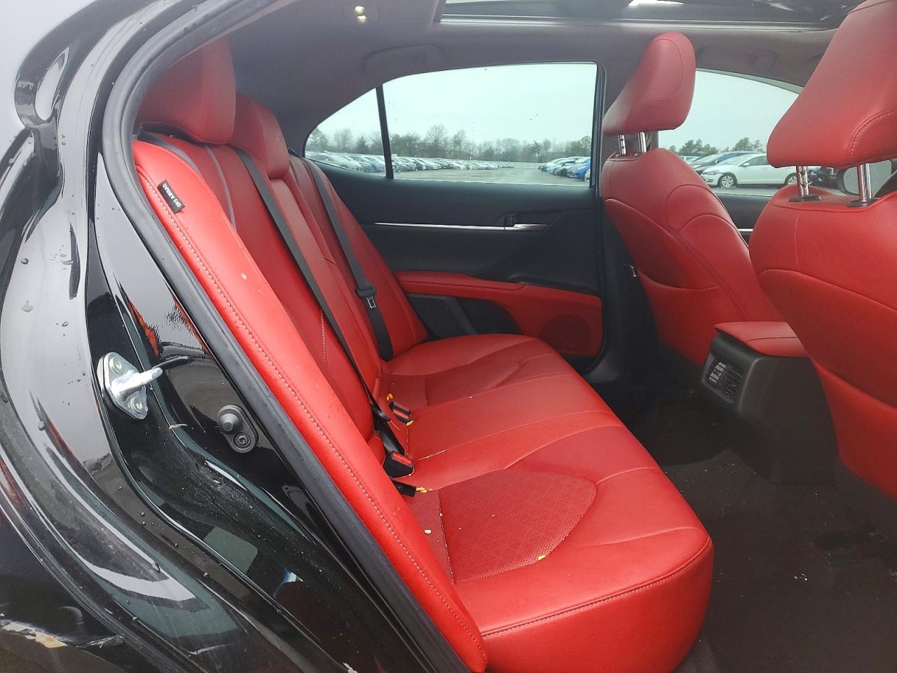 2021 TOYOTA CAMRY XSE photo 10