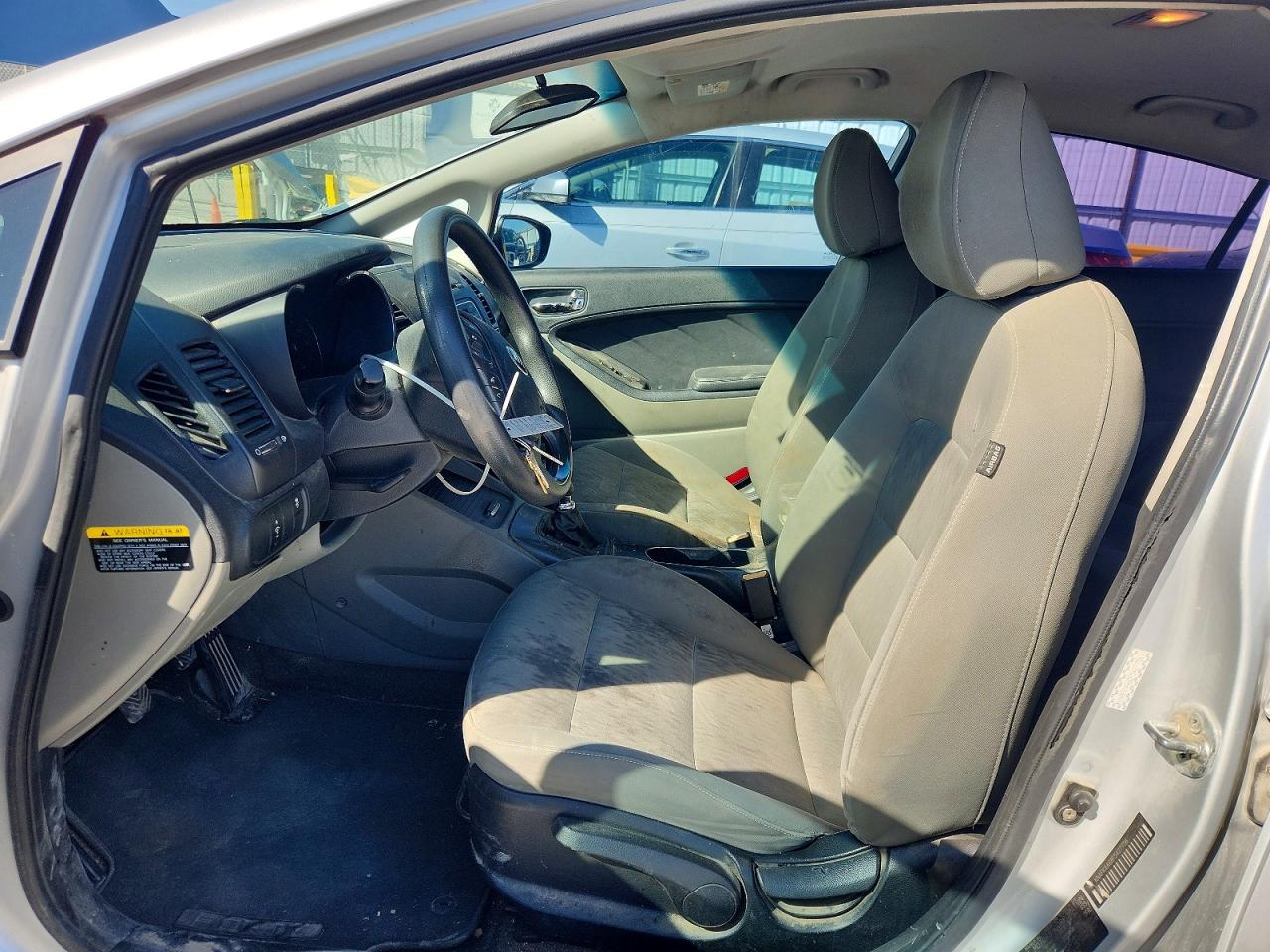 2015 KIA FORTE LX photo 13