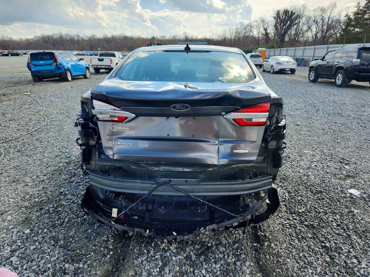 2019 FORD FUSION SE photo 6
