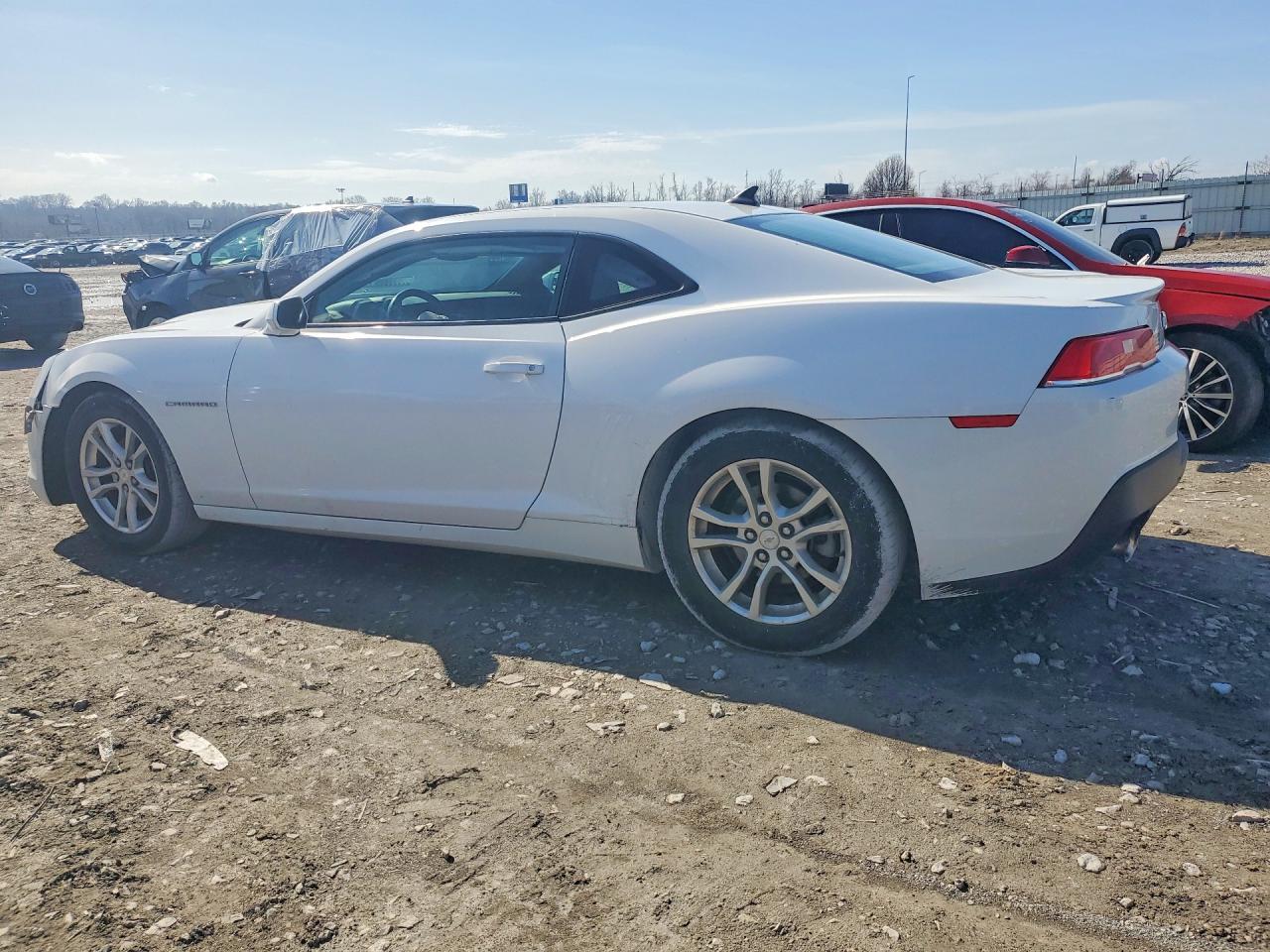 2015 CHEVROLET CAMARO LT photo 4