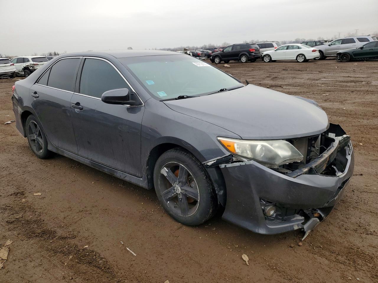 2012 TOYOTA CAMRY SE photo 7