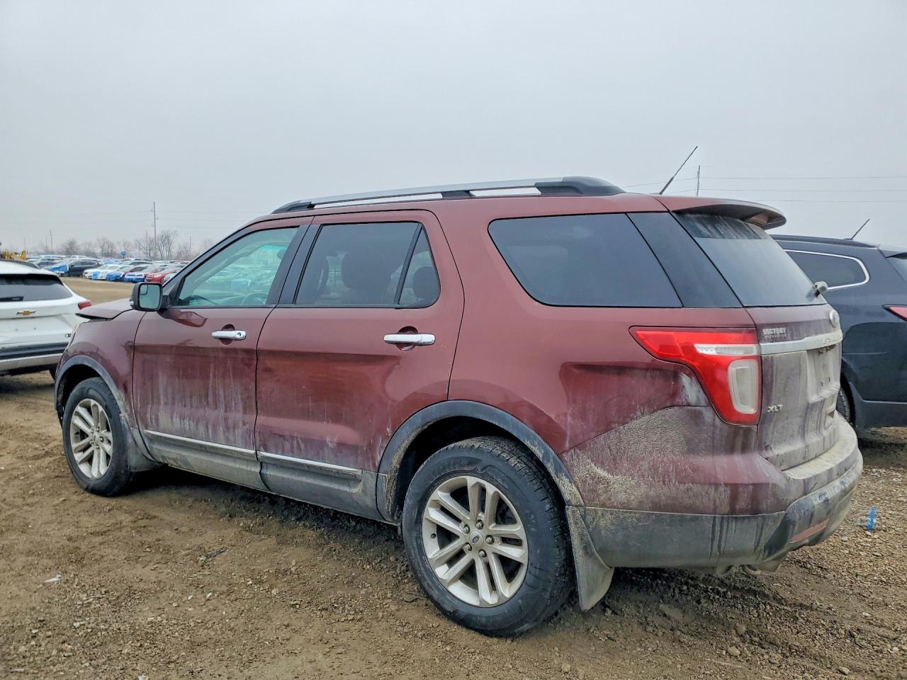 2015 FORD EXPLORER XLT photo 2