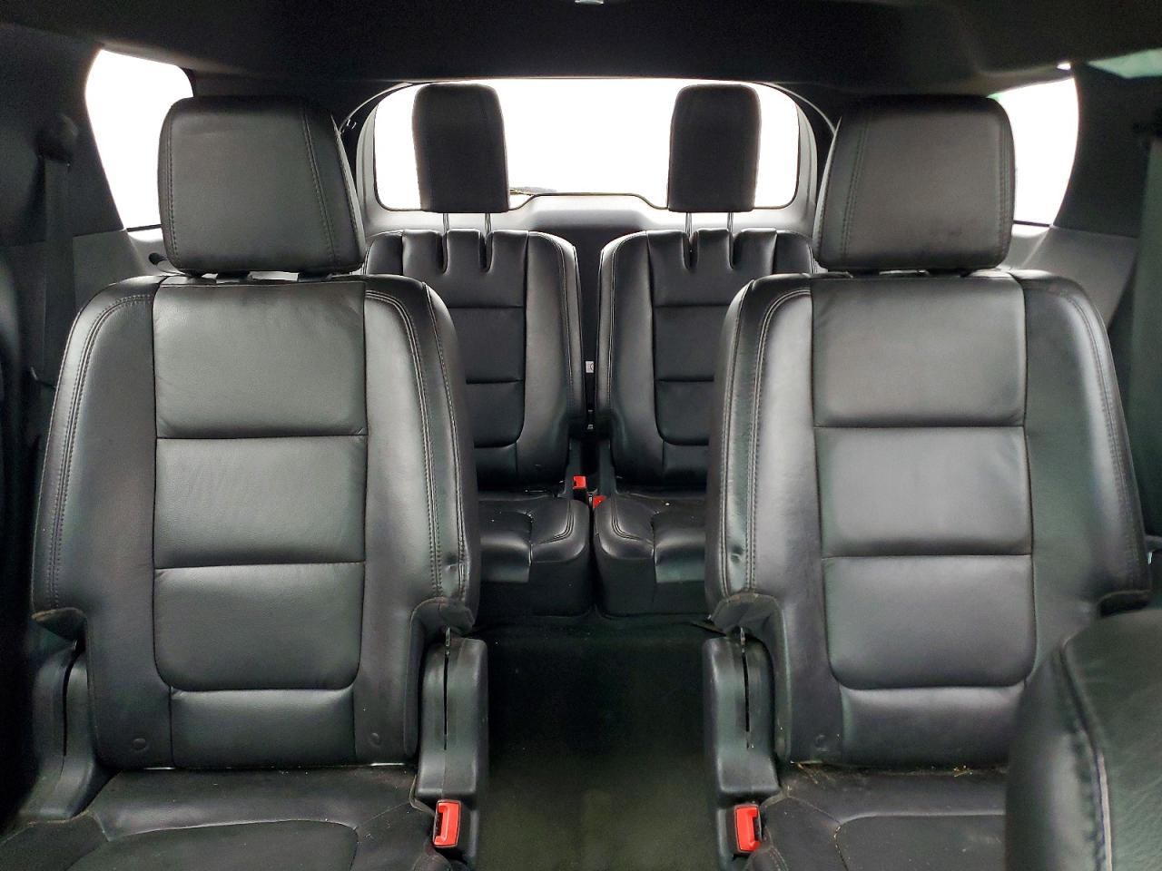 2015 FORD EXPLORER XLT photo 10