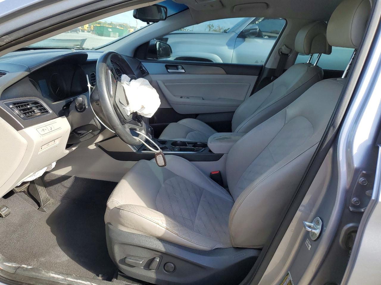 2016 HYUNDAI SONATA SPORT photo 13