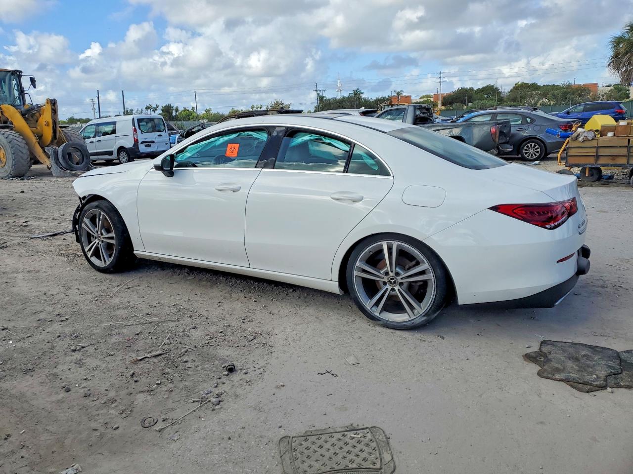 2021 MERCEDES-BENZ CLA 250 photo 3