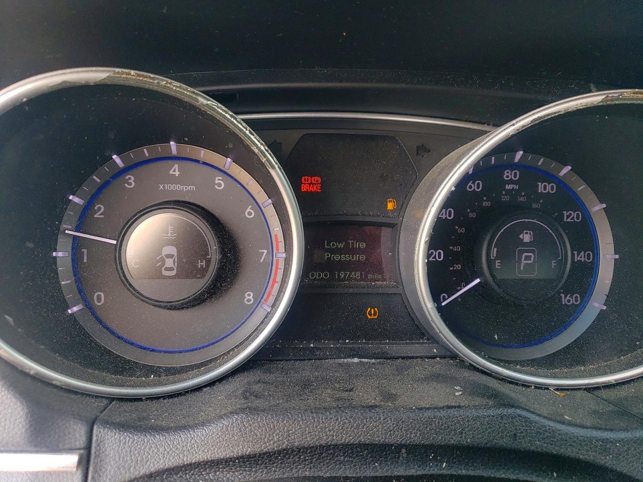 2011 HYUNDAI SONATA GLS photo 17