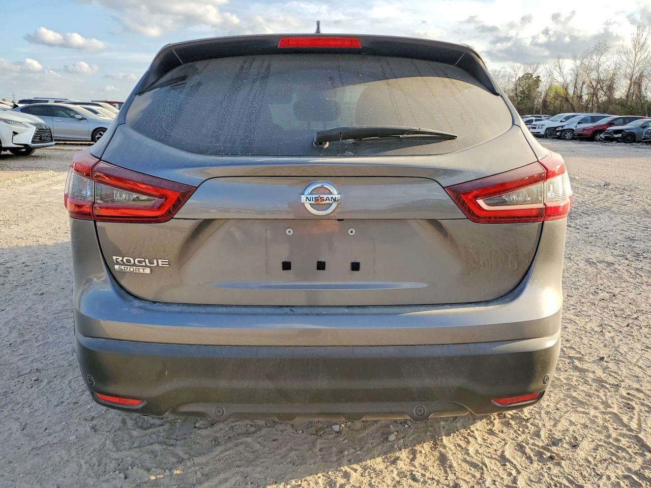 2020 NISSAN ROGUE SPORT S photo 11