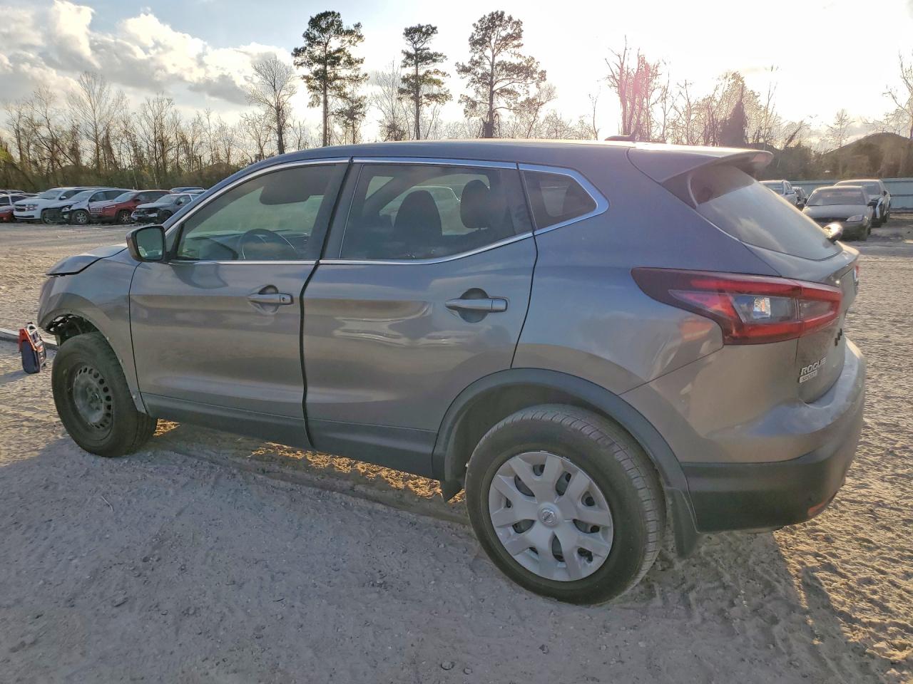 2020 NISSAN ROGUE SPORT S photo 3