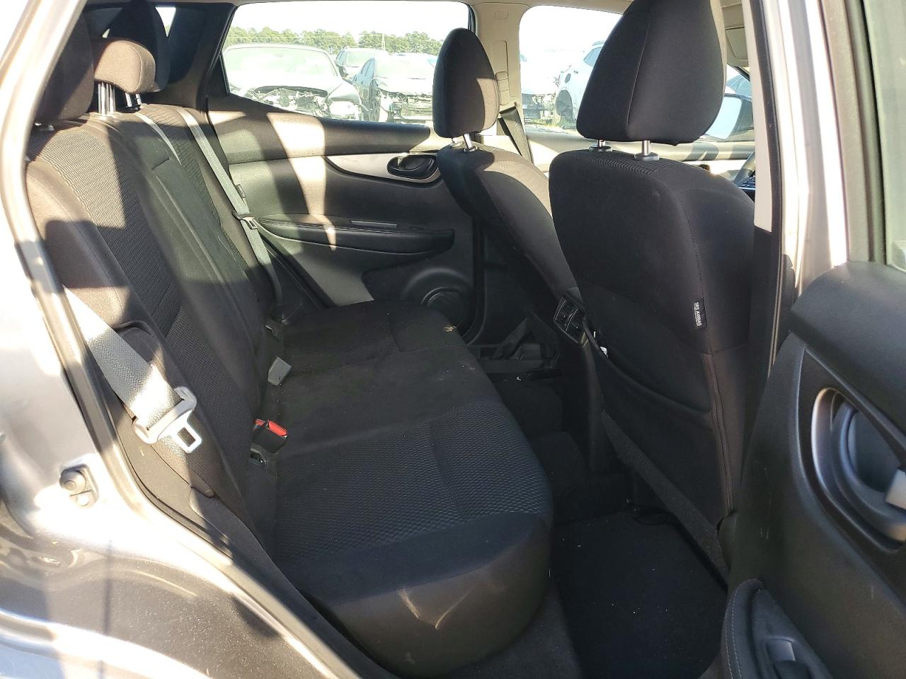 2020 NISSAN ROGUE SPORT S photo 21