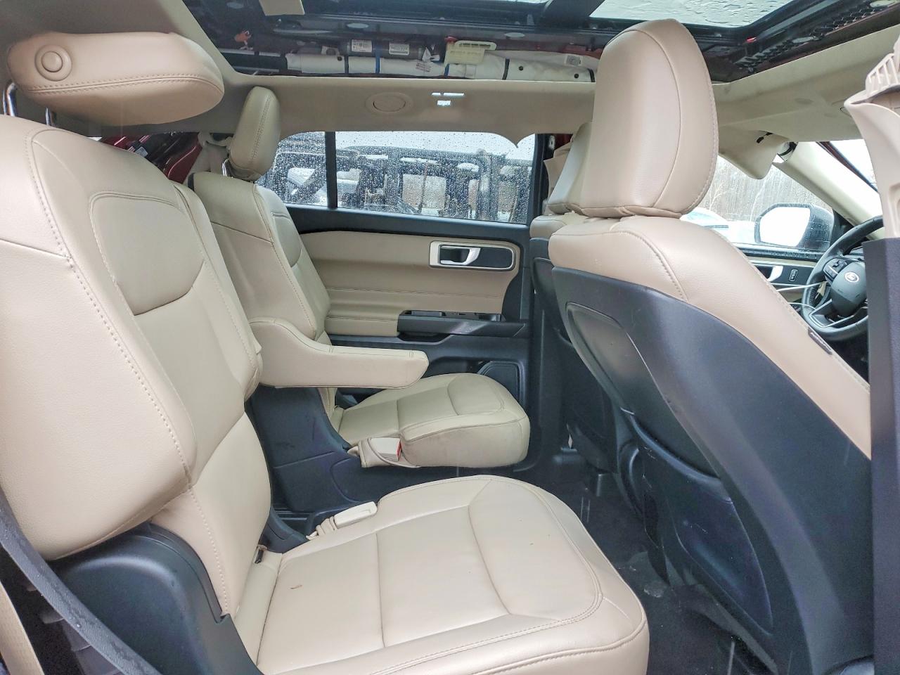 2020 FORD EXPLORER XLT photo 11