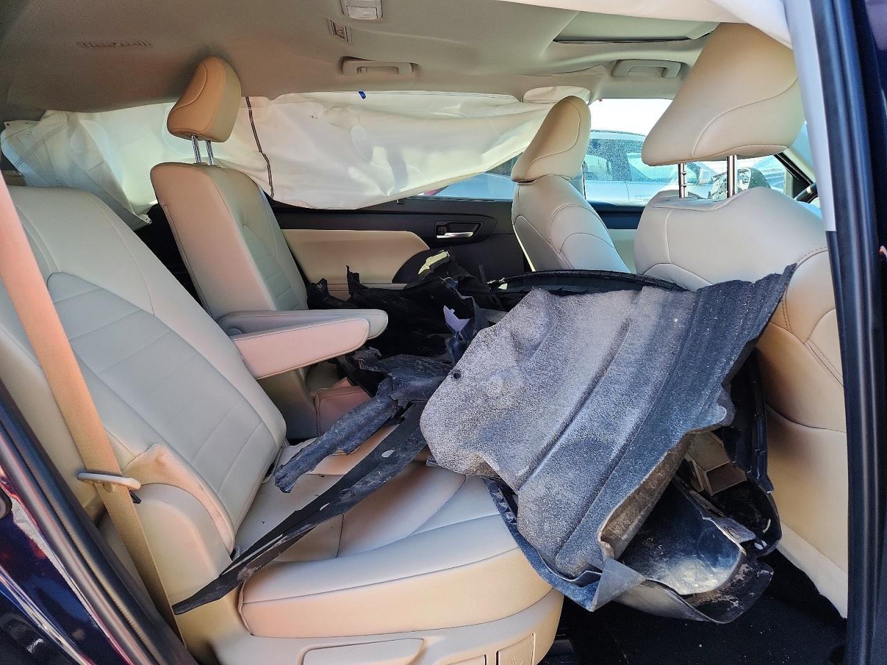 2024 TOYOTA HIGHLANDER HYBRID XLE photo 29
