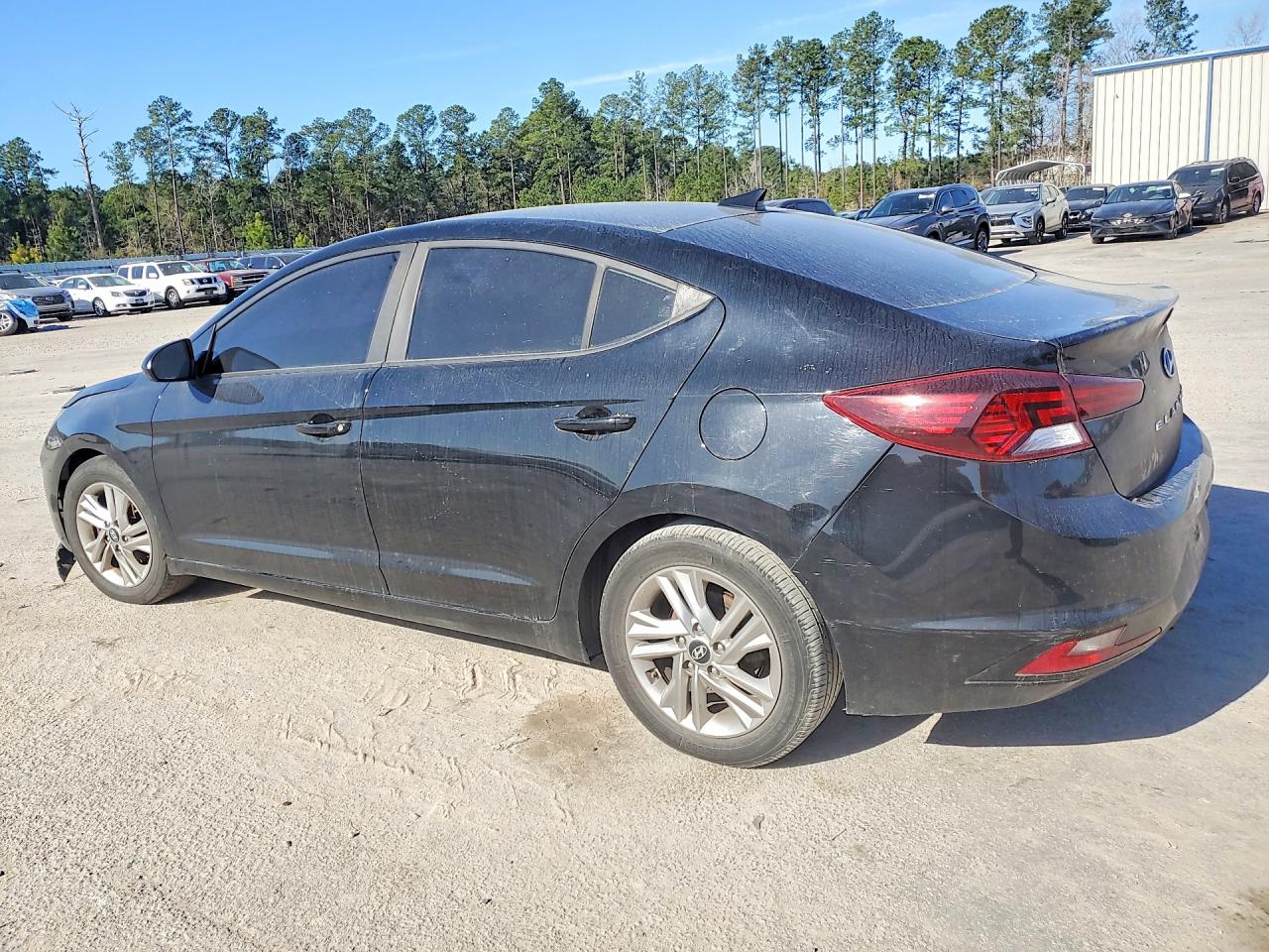 2019 HYUNDAI ELANTRA VALUE EDITION photo 3