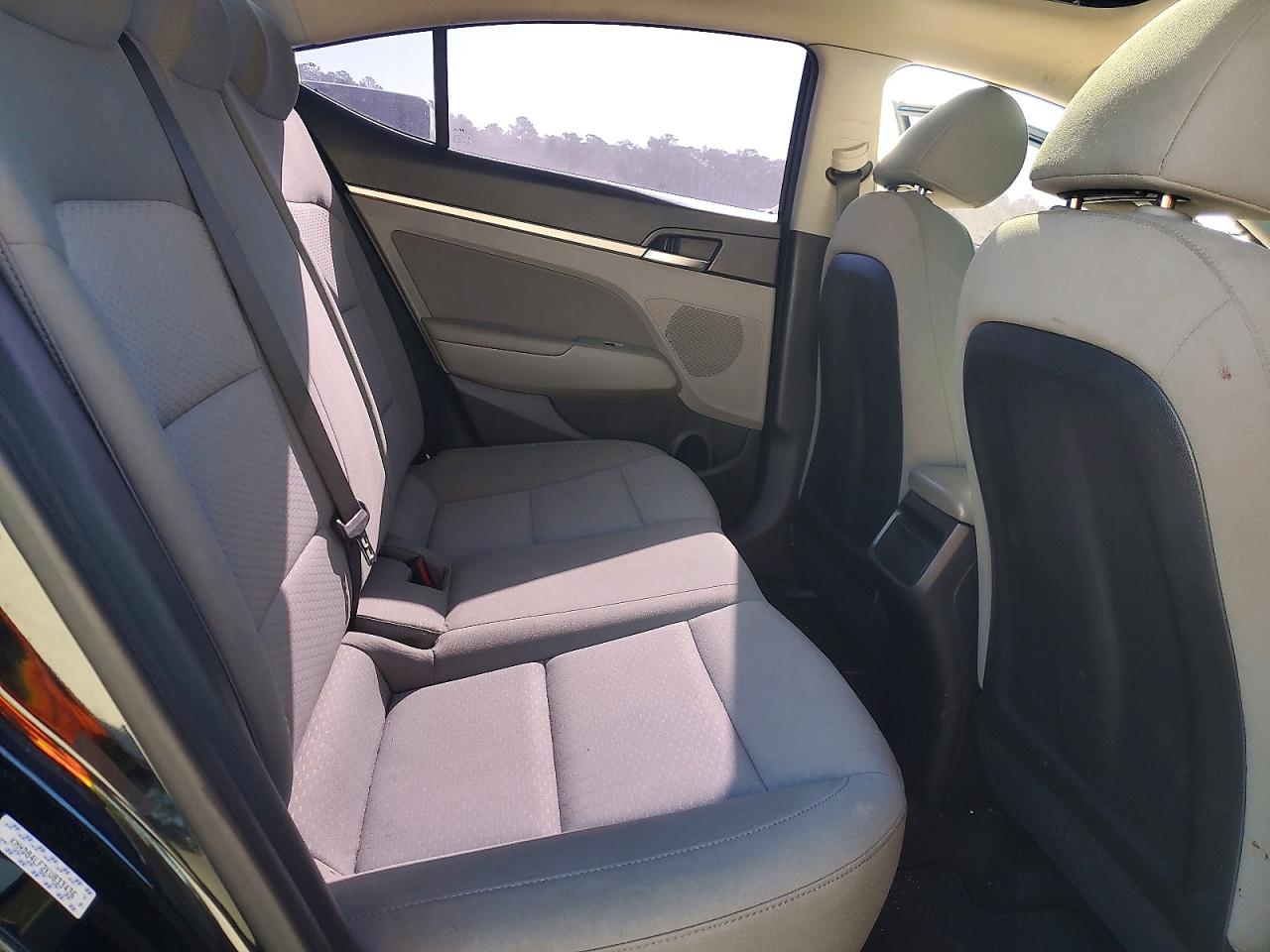 2019 HYUNDAI ELANTRA VALUE EDITION photo 19
