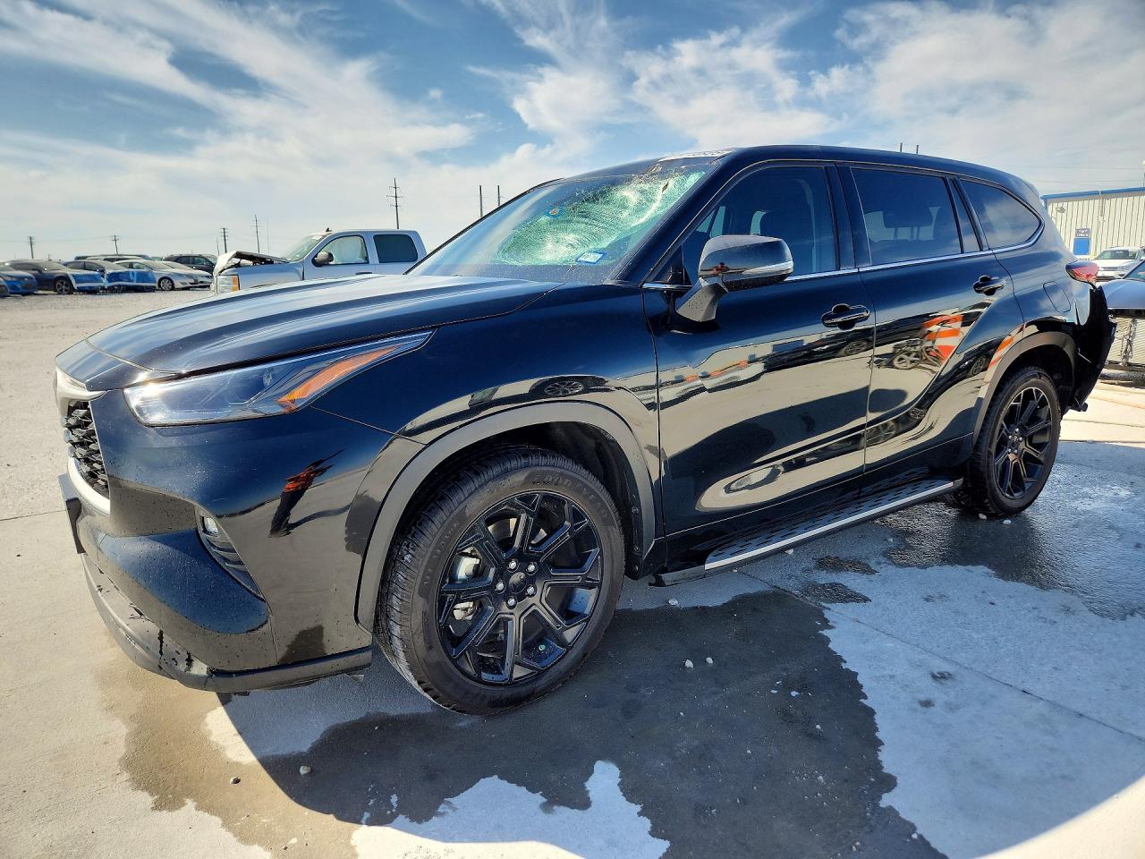 2022 TOYOTA HIGHLANDER