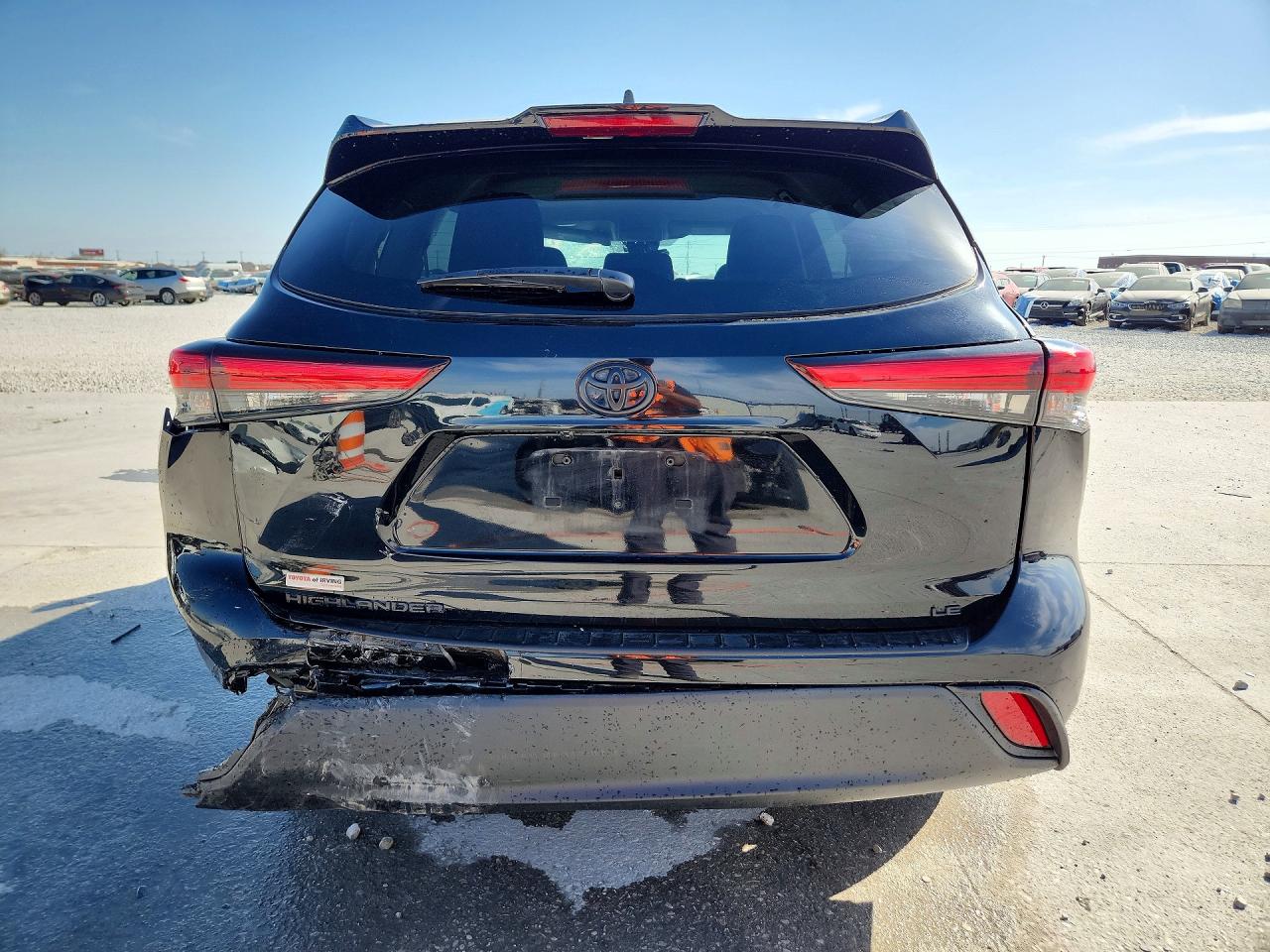 2022 TOYOTA HIGHLANDER LE photo 11