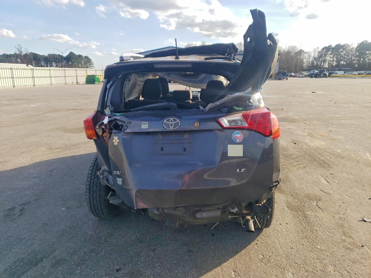 2015 TOYOTA RAV4 LE photo 6