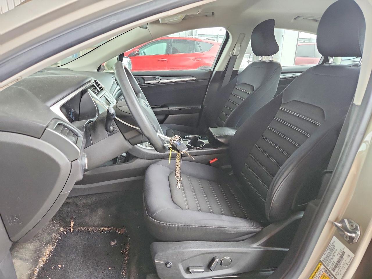 2015 FORD FUSION SE photo 13