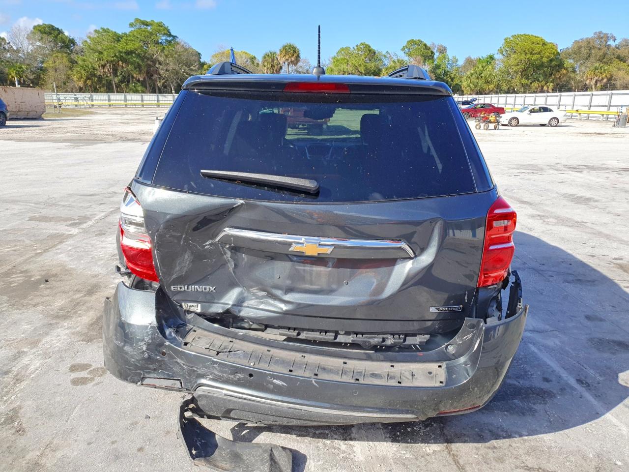 2017 CHEVROLET EQUINOX PREMIER photo 11
